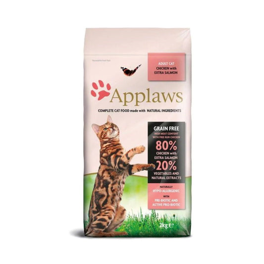 اكل القطط الكبيره